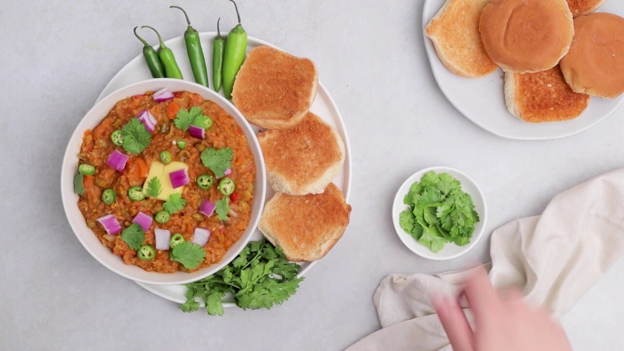 Pav Bhaji Recipe (Stovetop & Instant Pot): A Flavorful Indian Street Food Classic